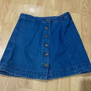 Very j jean skirt size small